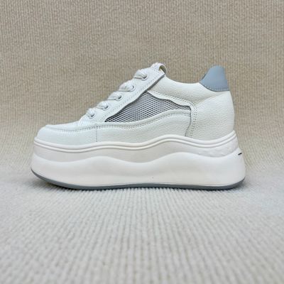 Women high top sneakers with breathable upper and lace up